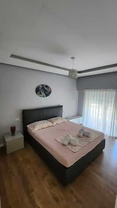 Cozy Midtown Apartment In Tirana